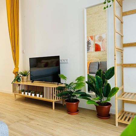 Beautiful Flat Next The Beach Valence Extérieur photo