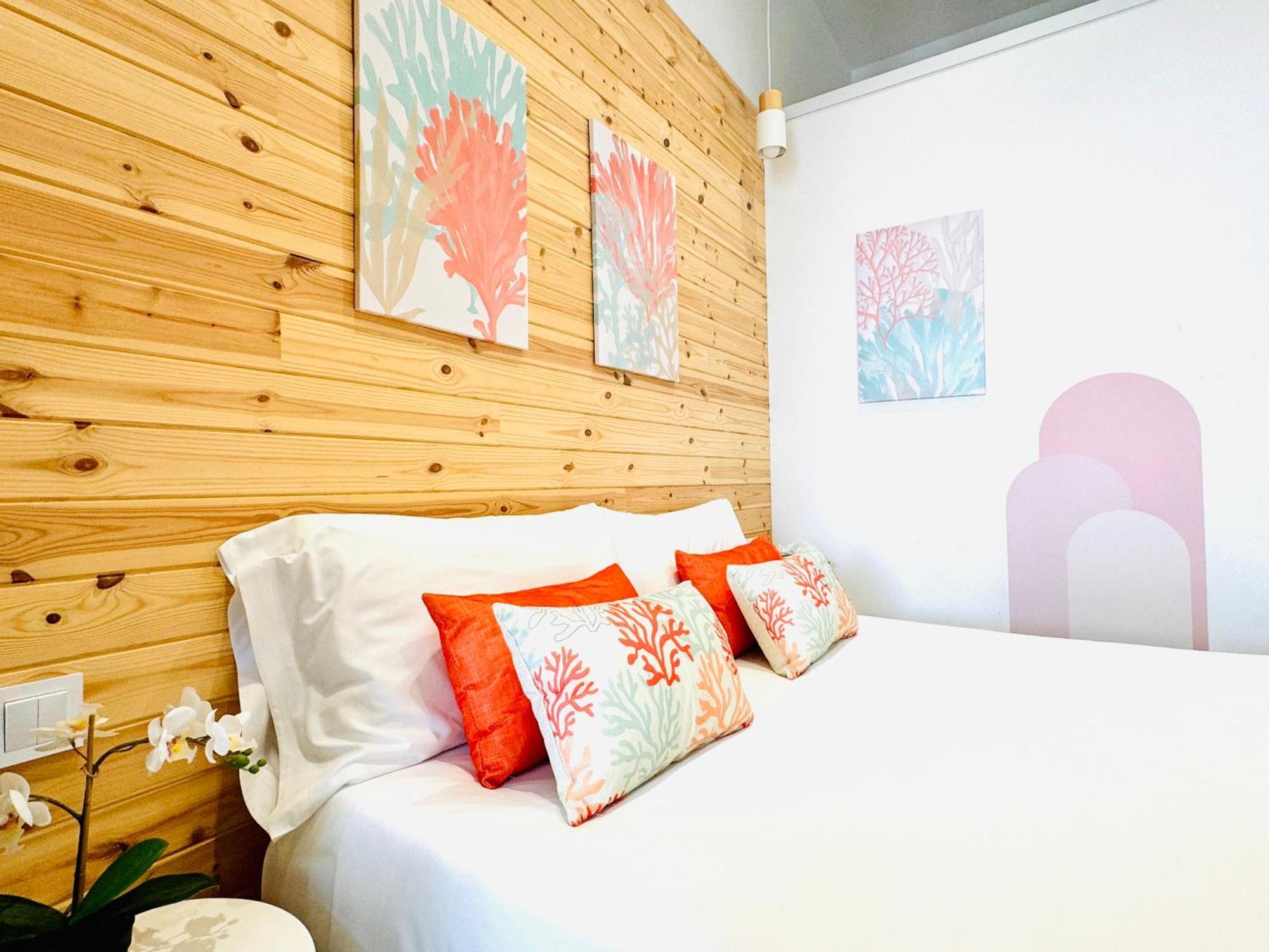 Beautiful Flat Next The Beach Valence Extérieur photo