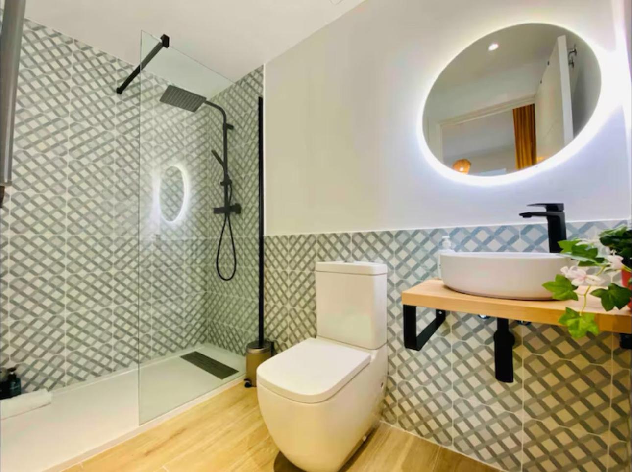 Beautiful Flat Next The Beach Valence Extérieur photo