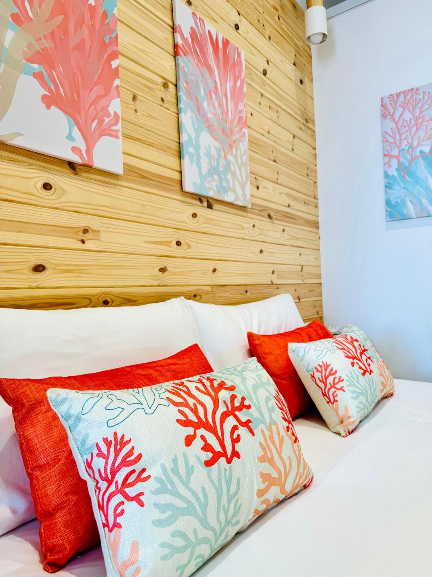Beautiful Flat Next The Beach Valence Extérieur photo