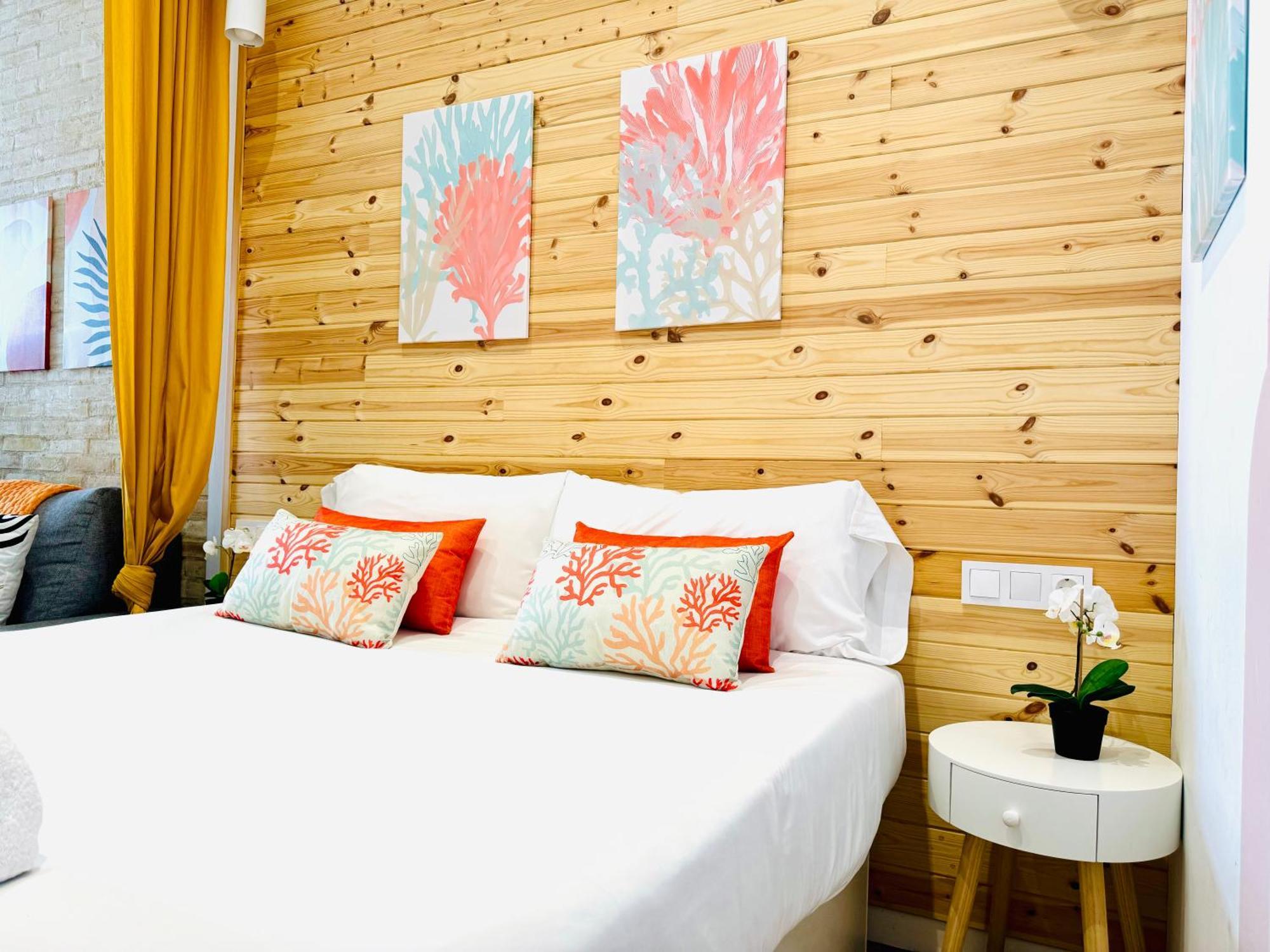 Beautiful Flat Next The Beach Valence Extérieur photo