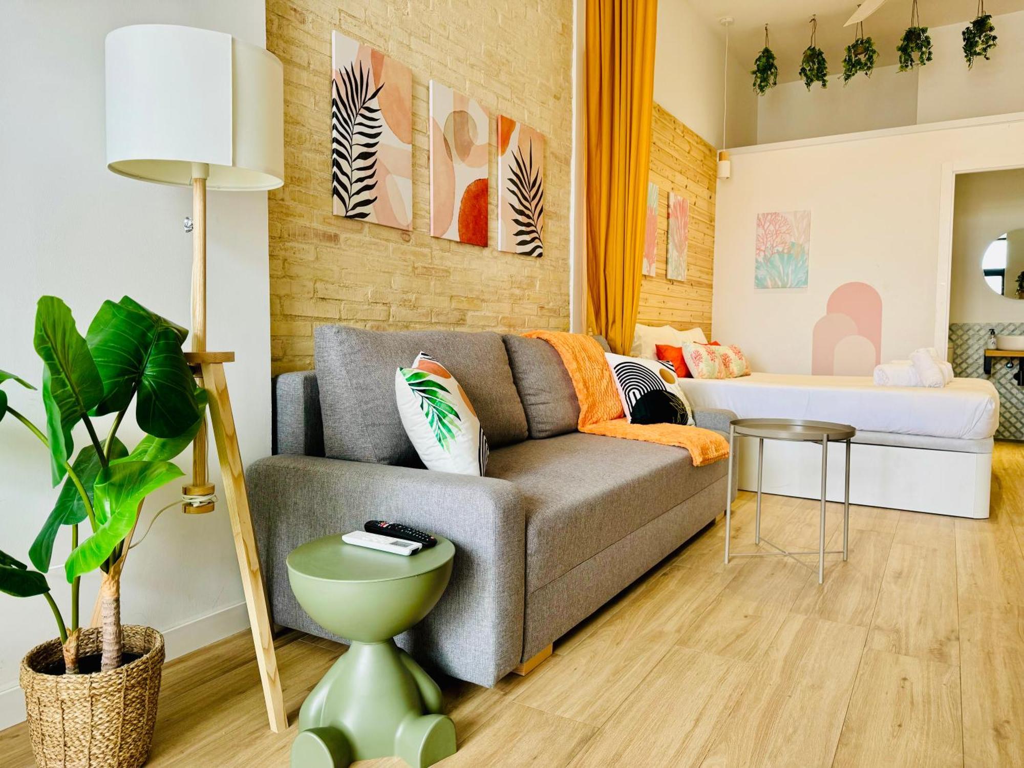 Beautiful Flat Next The Beach Valence Extérieur photo